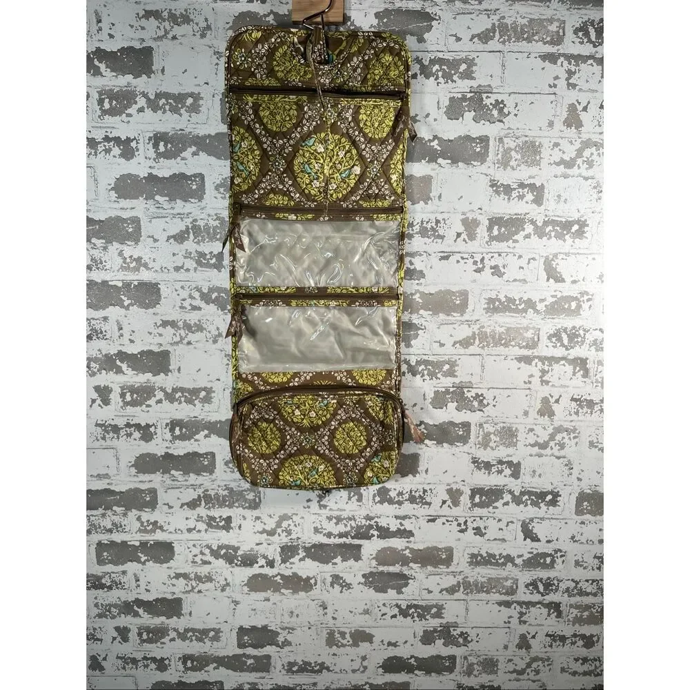 Vera Bradley | green floral hanging jewelry and cosmetic travel bag